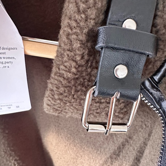 Teddy jacket with zipper M — new with tags - Picture 7 of 9